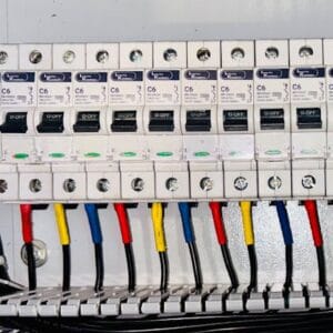 ЕЛЕКТРИЧЕСКИ КОМПОНЕНТИ